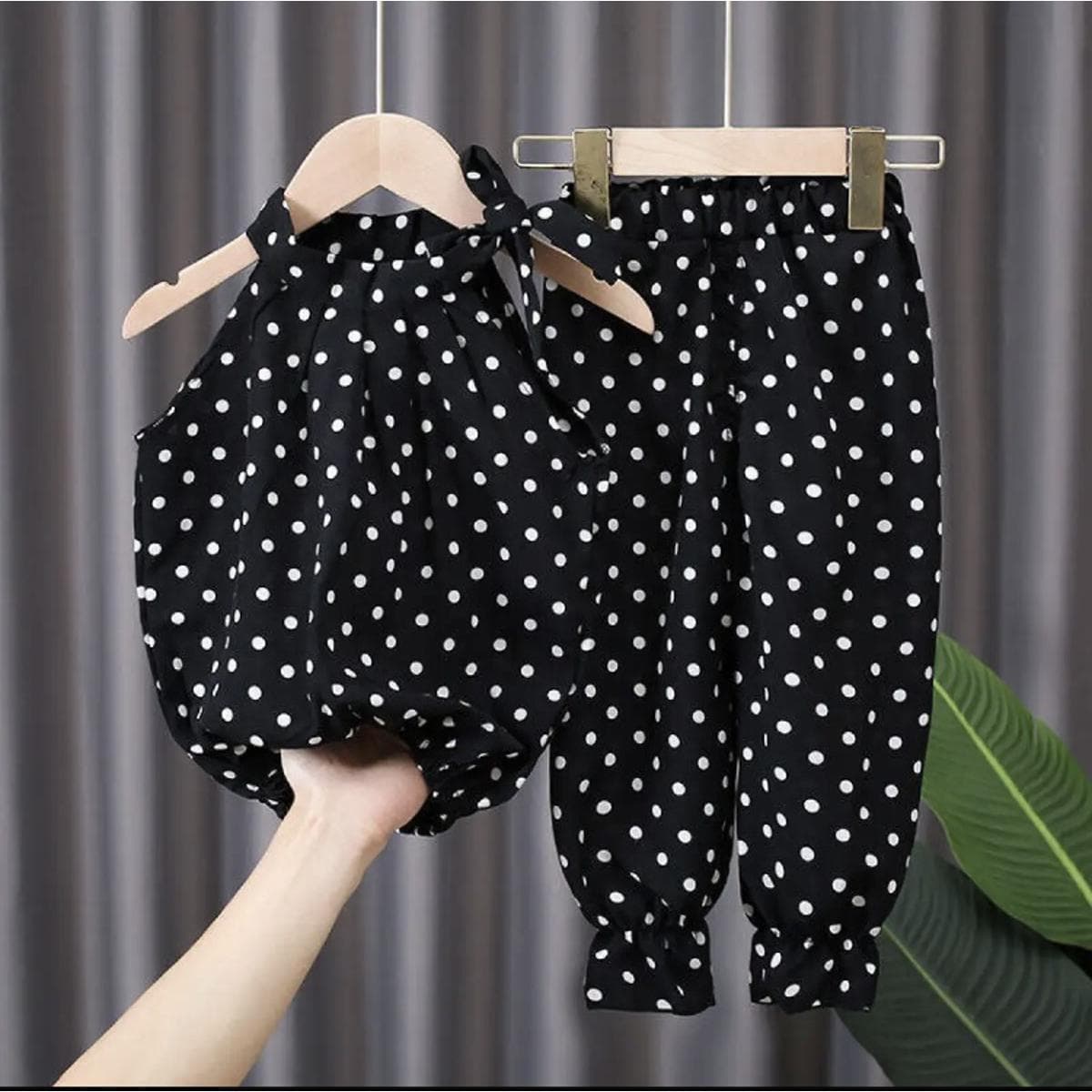 M.Meeraki/ Baby Girl Stylish outfit/ Polka dot shirt with trouser